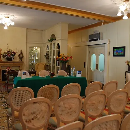 Riviera 3*